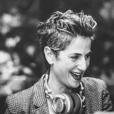 DJ Caline 